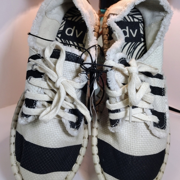 DV by Dolce Vita "Roxie" Platform Canvas Sneakers Striped New w/Tags - Picture 5 of 14